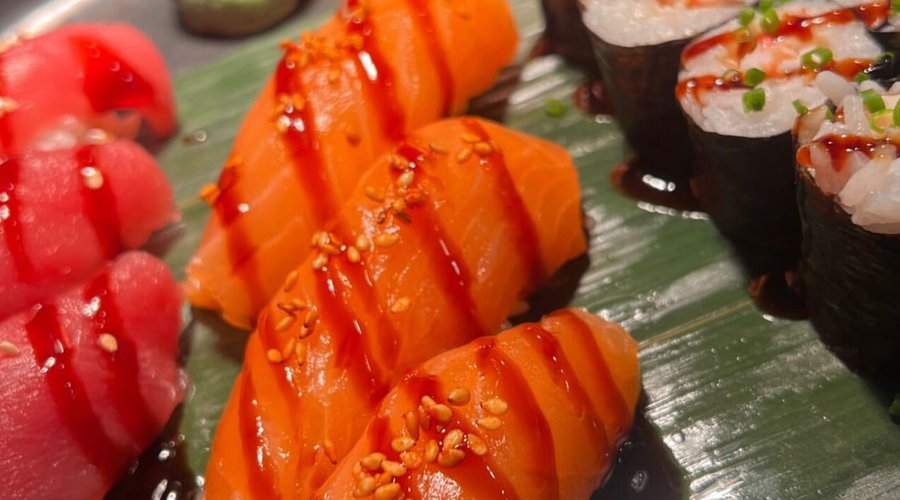 Nigiri salmon