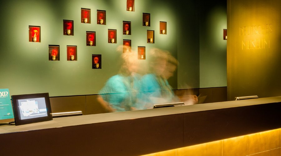 Motel One Muenchen Deutsches Museum Reception