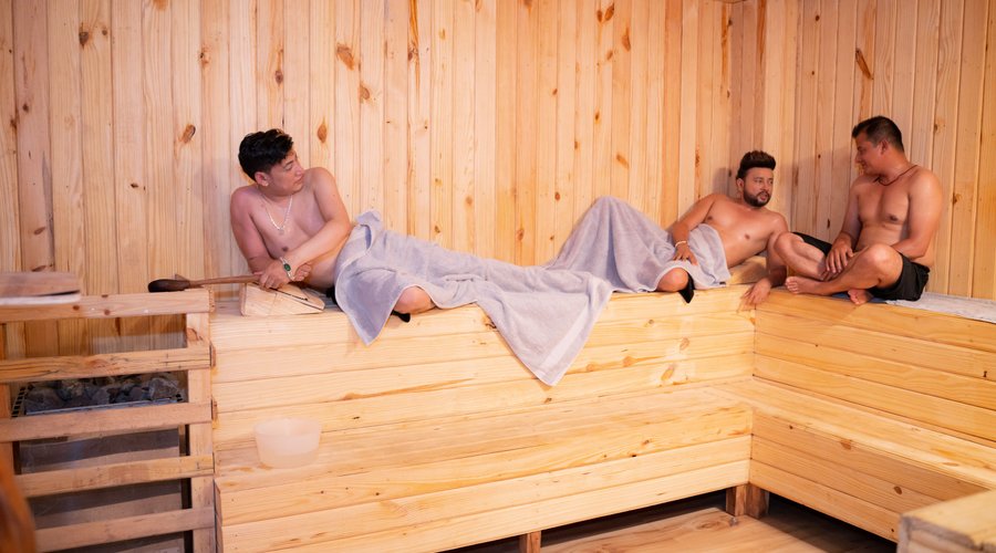 Gents Sauna Room