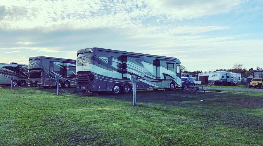 The ideal destination in southeastern New Brunswick for RV vacationers. La destination idéale au Sud-est du Nouveau-Brunswick pour les vacanciers en véhicules récréatifs. 