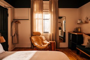 Room & Suite