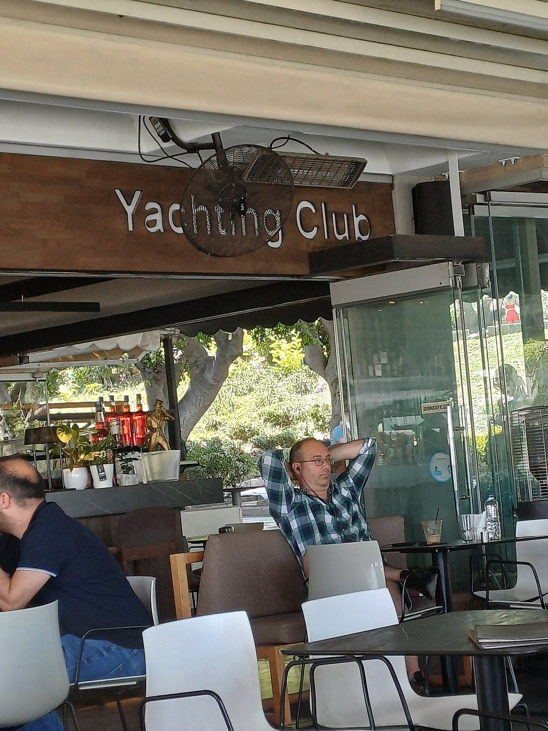 yachting club cafe rhodes