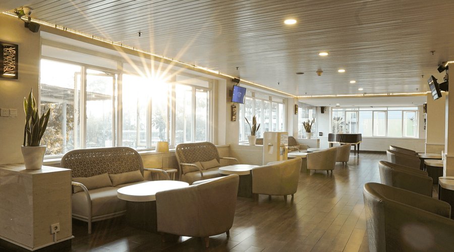 KATULAMPA LOUNGE