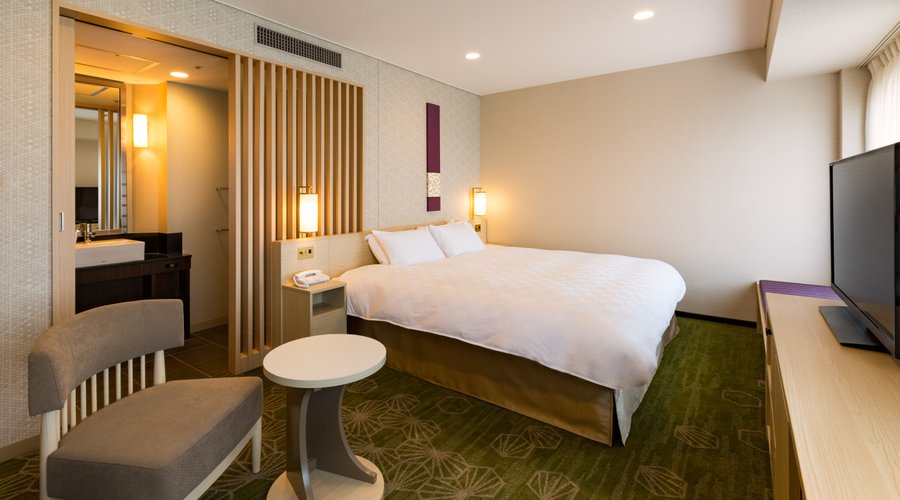 Deluxe Double High Floor Non-Smoking