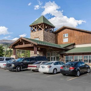 Hotel near popular attractions