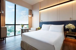 Room & Suite