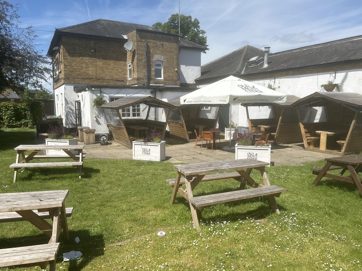 THE OLD GARRISON PUB & KITCHEN, Shoeburyness - Menu, Prices ...