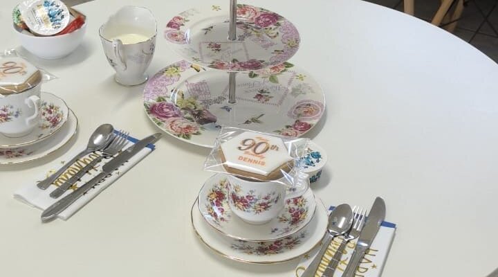 ENGLISH HIGH TEA