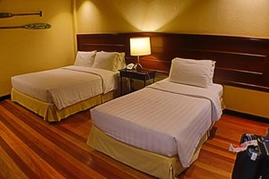 Room & Suite