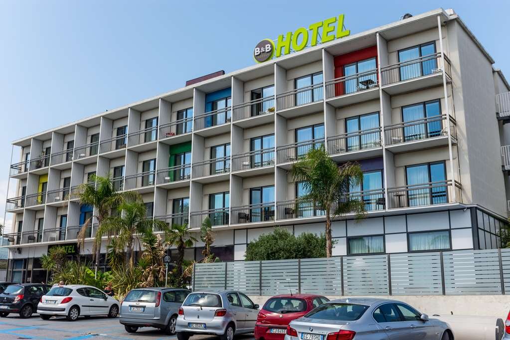 B&B HOTEL SAVONA (Italie) : Tarifs 2024 Et 34 Avis