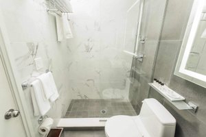 Room & Suite