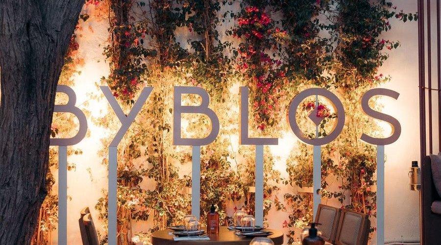 Our secret garden is blossoming every night. Enjoy every moment in on your vacation.          #byblosmykonos #byblos2024 #mykonosisland #mykonos2024 #mikonos