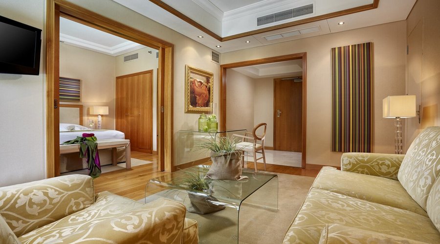Rodos Park _Executive Suite 