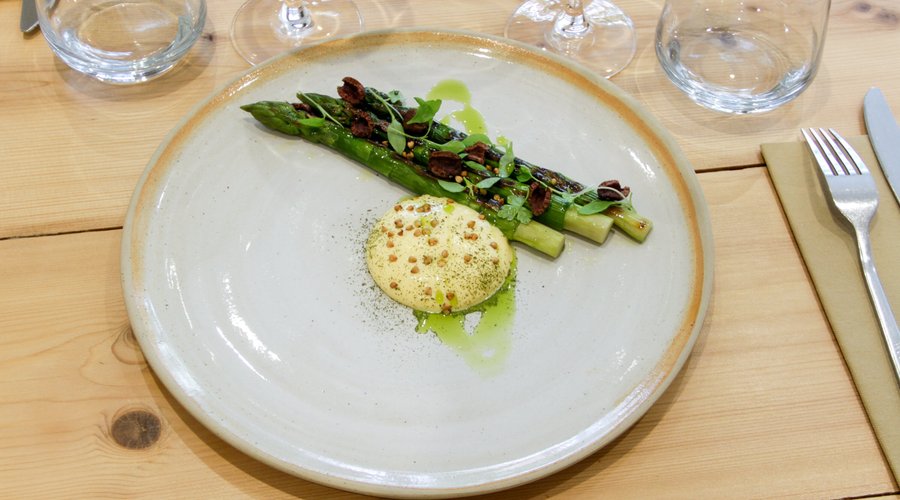 Plats du restaurant Saison Dijon chef Riccardo Maiello. Restaurant bistronomique franco-italien.