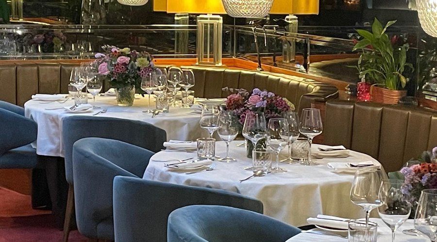 Dine at Pied à Terre