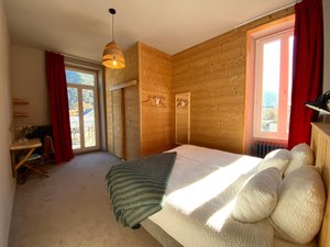 Room & Suite
