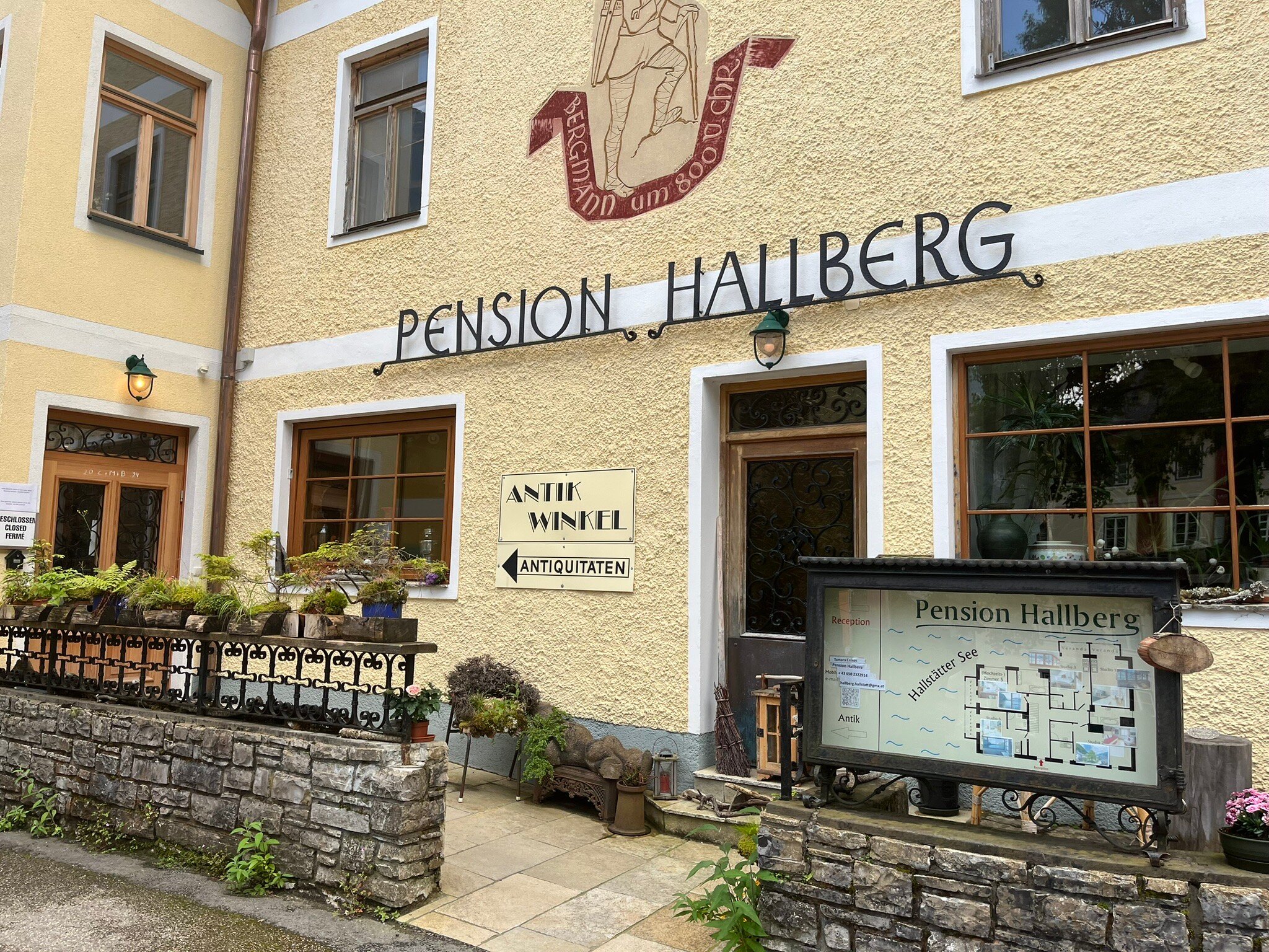 PENSION HALLBERG - Prices & B&B Reviews (Hallstatt, Austria) PENSION HALLBERG - Prices & B&B Reviews (Hallstatt, Austria)
