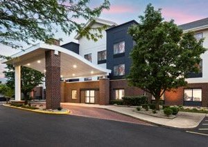 An effortless stay includes complimentary parking.