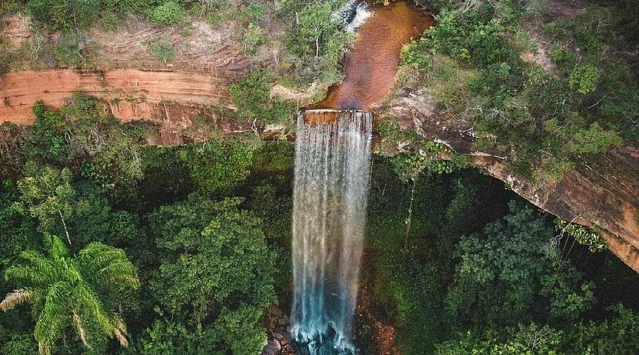 Cachoeira da Cortina _ vista aerea _ Pousada seu Davi _ Vale dos pássaros _ Serras Gerais _ Almas-TO.