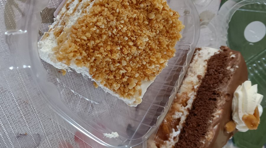 Just Right: Cakes, Coffee, Gifts