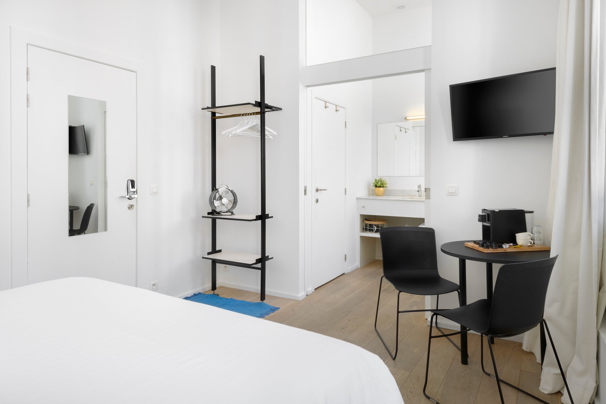 B&B Rosier 10 by null