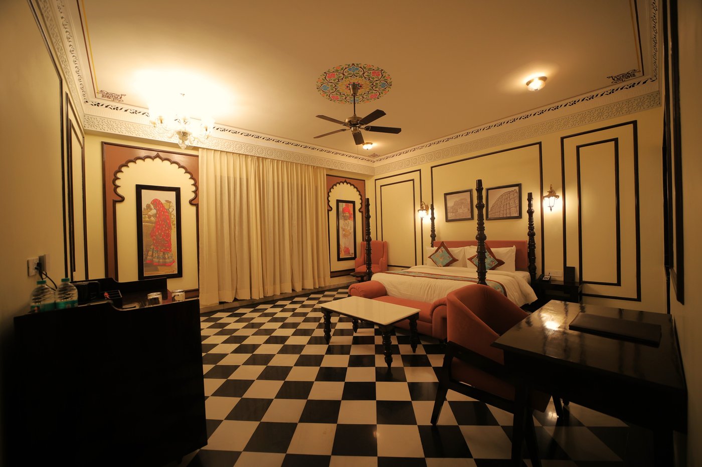 Kesarbagh Palace, Chittorgarh (Barada) - 호텔 리뷰 & 가격 비교