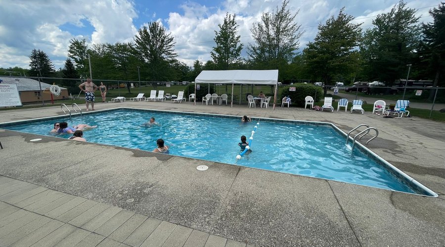 Heated pool with hot tub/spa.