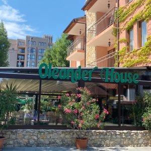 Hotel Oleander House