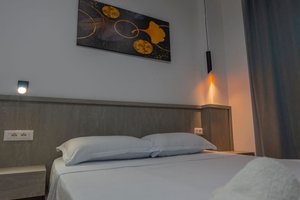 Room & Suite