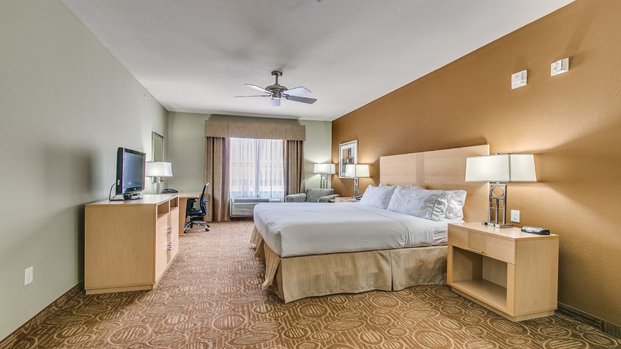 홀리데이 인 익스프레스 앤드 스위트 볼프포스 (Holiday Inn Express & Suites Lubbock Southwest - Wolfforth, an IHG hotel) - 호텔... 