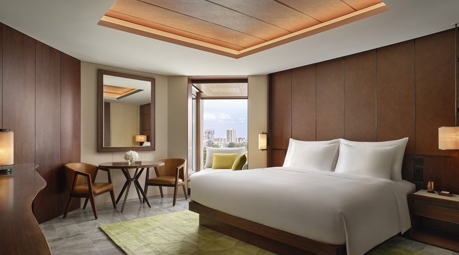 1 King Bed