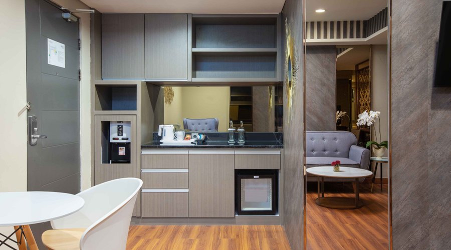 Alana Suite Room