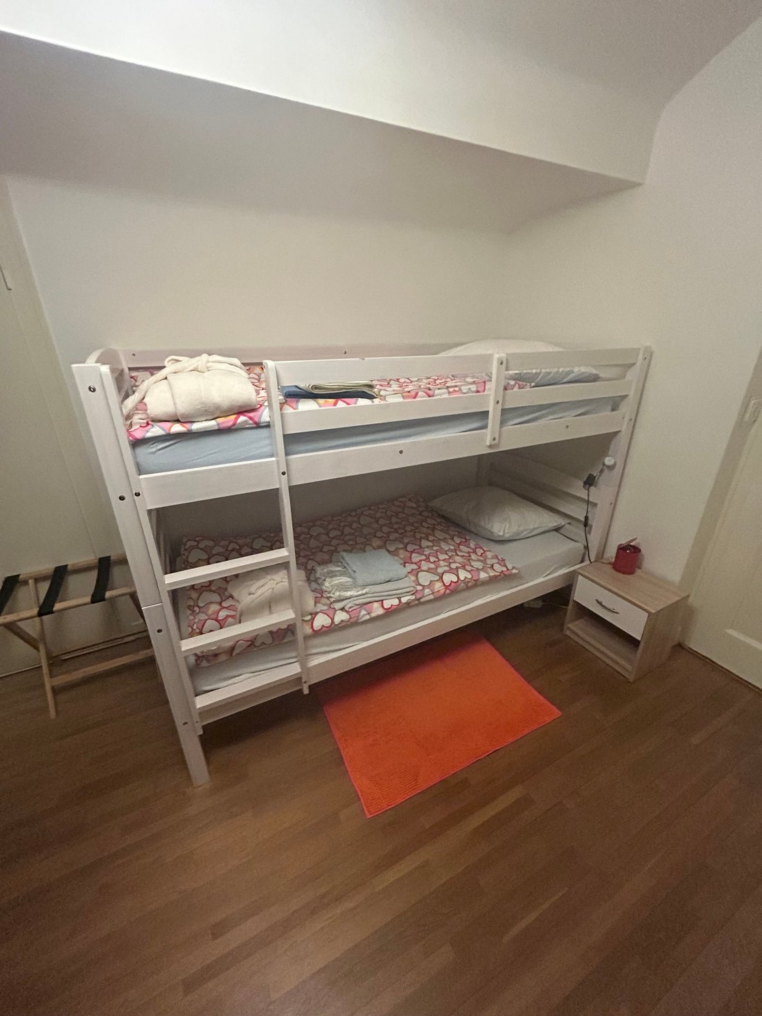 LINDO LUGAR - B&B Reviews (Canton of Geneva, Switzerland)
