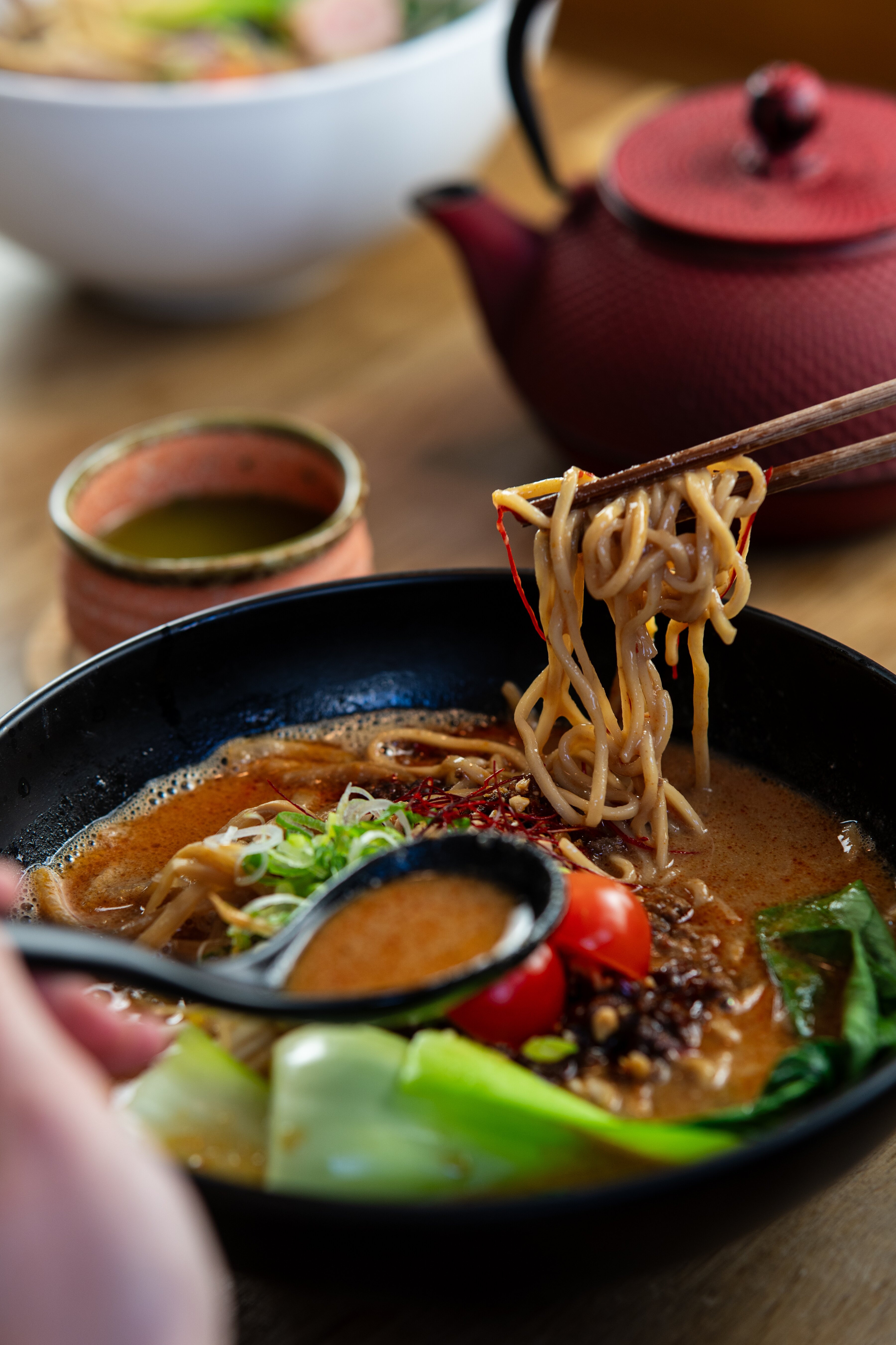 Amazon.co.jp: barliquors×TIMS SUSHI vs RAMEN バーリカーズ