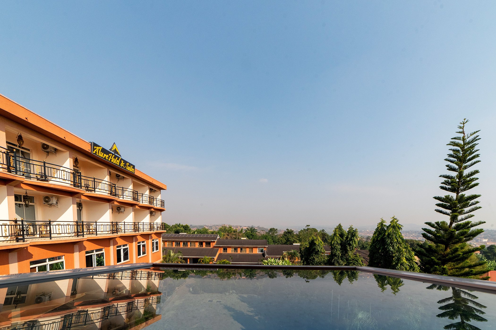 A'lure Hotel & Residences image