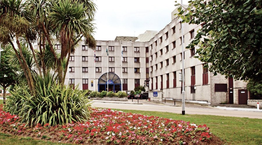 Front Panorama