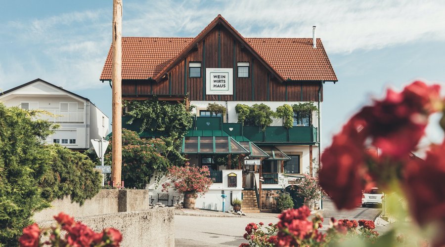 Frontansicht des Hotels/Restaurants