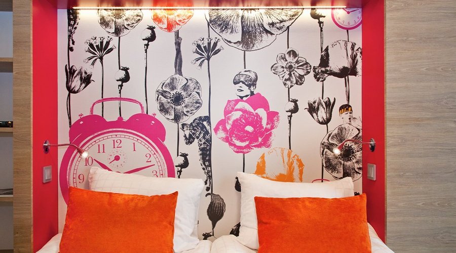 DBL STYLISH DOUBLE ROOM BED