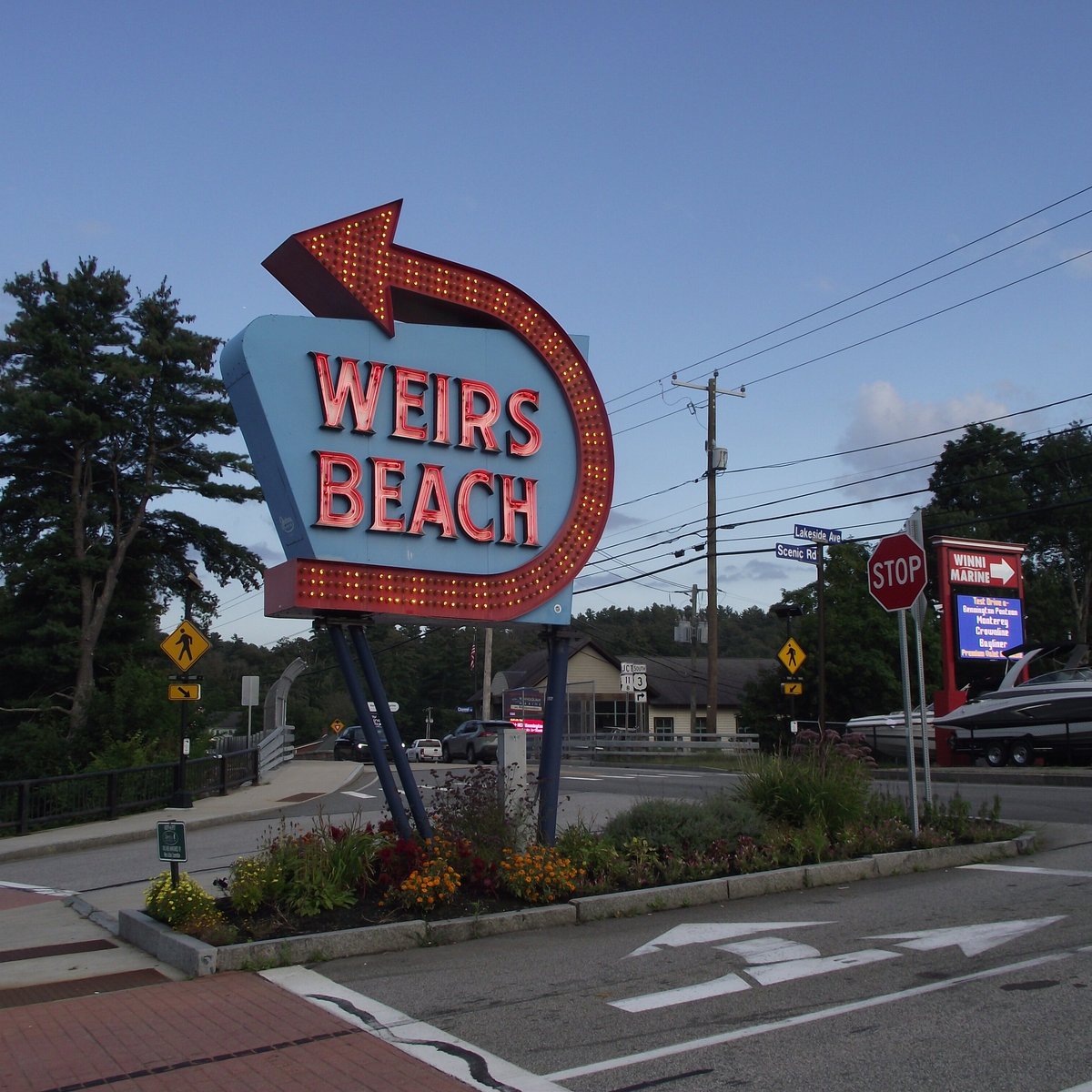 Weirs Beach Arrow Sign - Lohnt es sich? Aktuell für 2025 (Mit fotos)