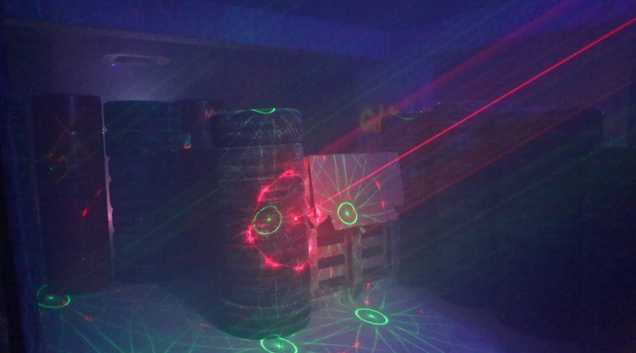 Laser tag arena