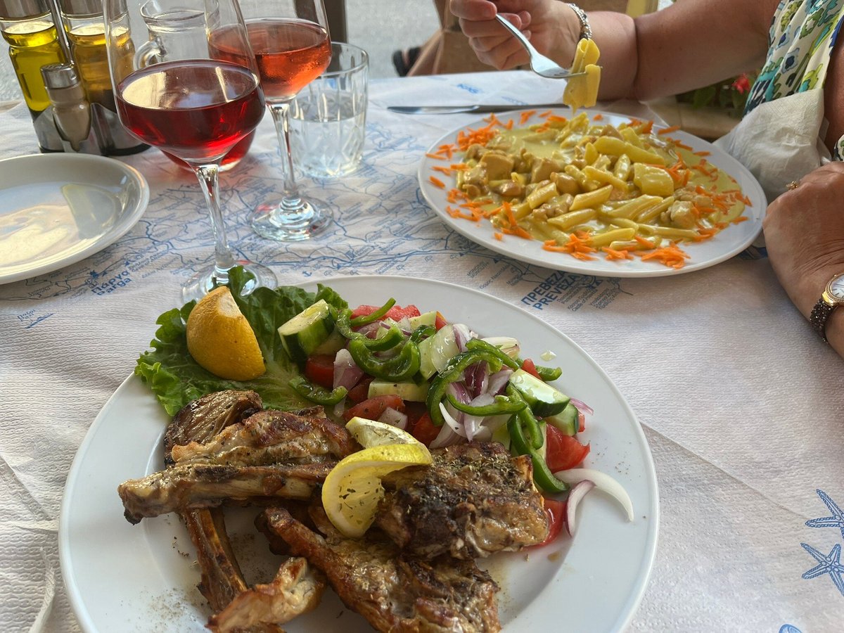 TAVERNA VICTORIA, Parga Municipality - Restaurant Reviews, Photos ...