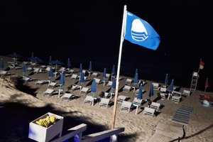 Piscina e praia