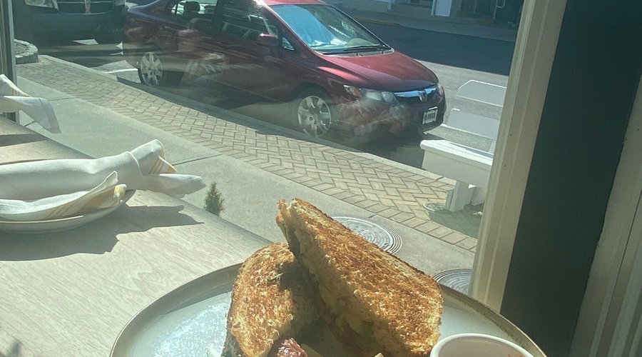 Zava Cafe
