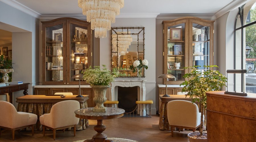Located in the heart of Saint-Germain-des-Prés neighbourhood, between the lively Boulevard Raspail and the bustling Rue du Bac, our debut hotel restores the historic Hotel Cayré to its former glory. Once a haven for artists, writers, and intellectuals, today this elegant area of the 7th arrondissement is renowned for galleries, boutiques, and exceptional food and drink.