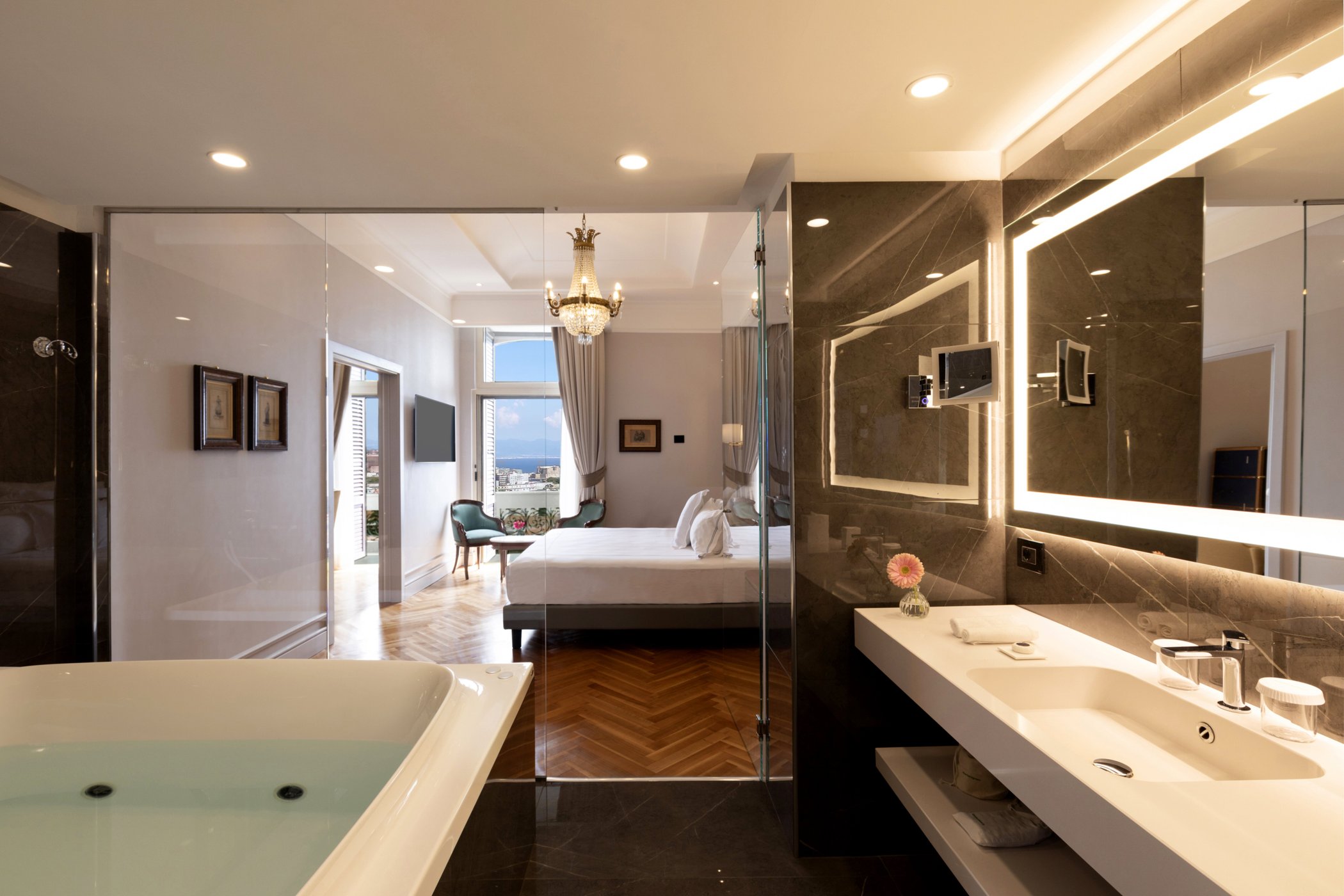 Grand Hotel Parker's by null
