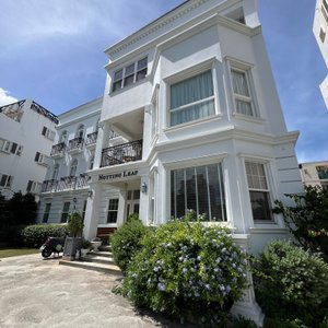 Beautiful and well-appointed, Notting Leaf is strategically located for exploring all of Penghu