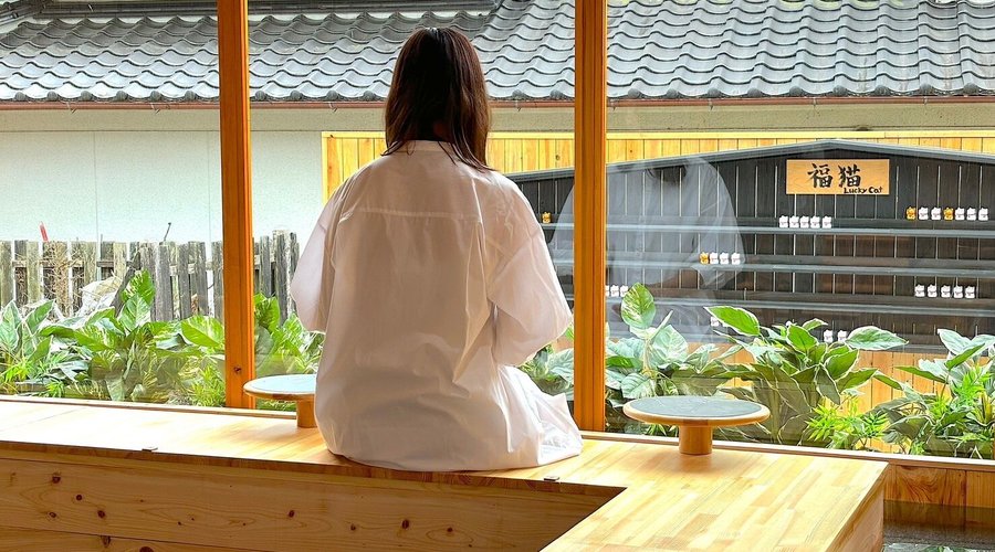 足湯カフェ　Hot foot spring cafe