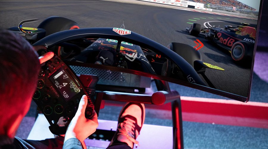F1 sim racen in de Almere Underground