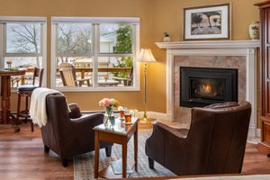 Room & Suite