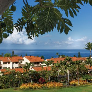 Exterior - Kona Coast Resort